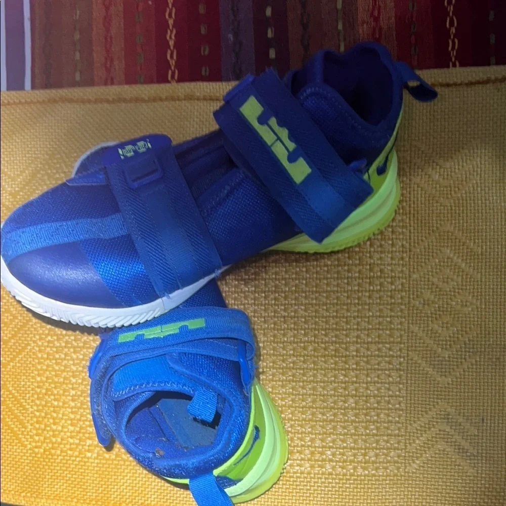 Nike Blue and Green High-Top Sneakers with Velcro Straps